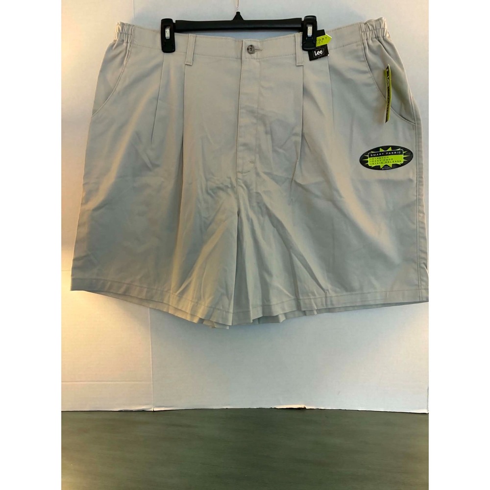 Lee Mens 26W Khaki Golf Shorts Elastic Waist Performance Easy Care Stain Release